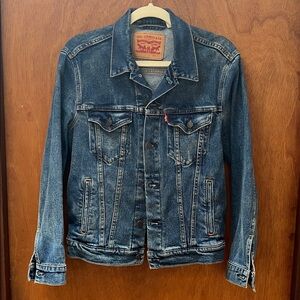 Levi's Unisex Classic Blue Denim Jacket 💙